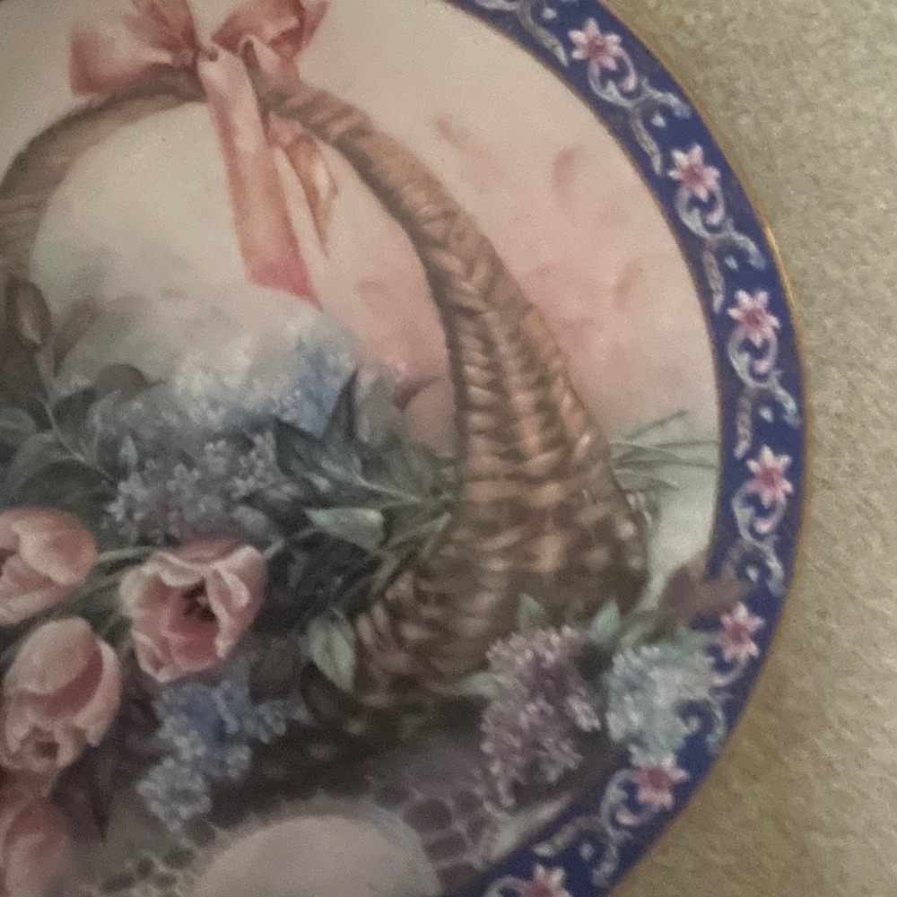 W.S. George Lena Liu Tulips and Lilacs Collector Plate Basket Bouquets 1992 8in - Picture 3 of 5